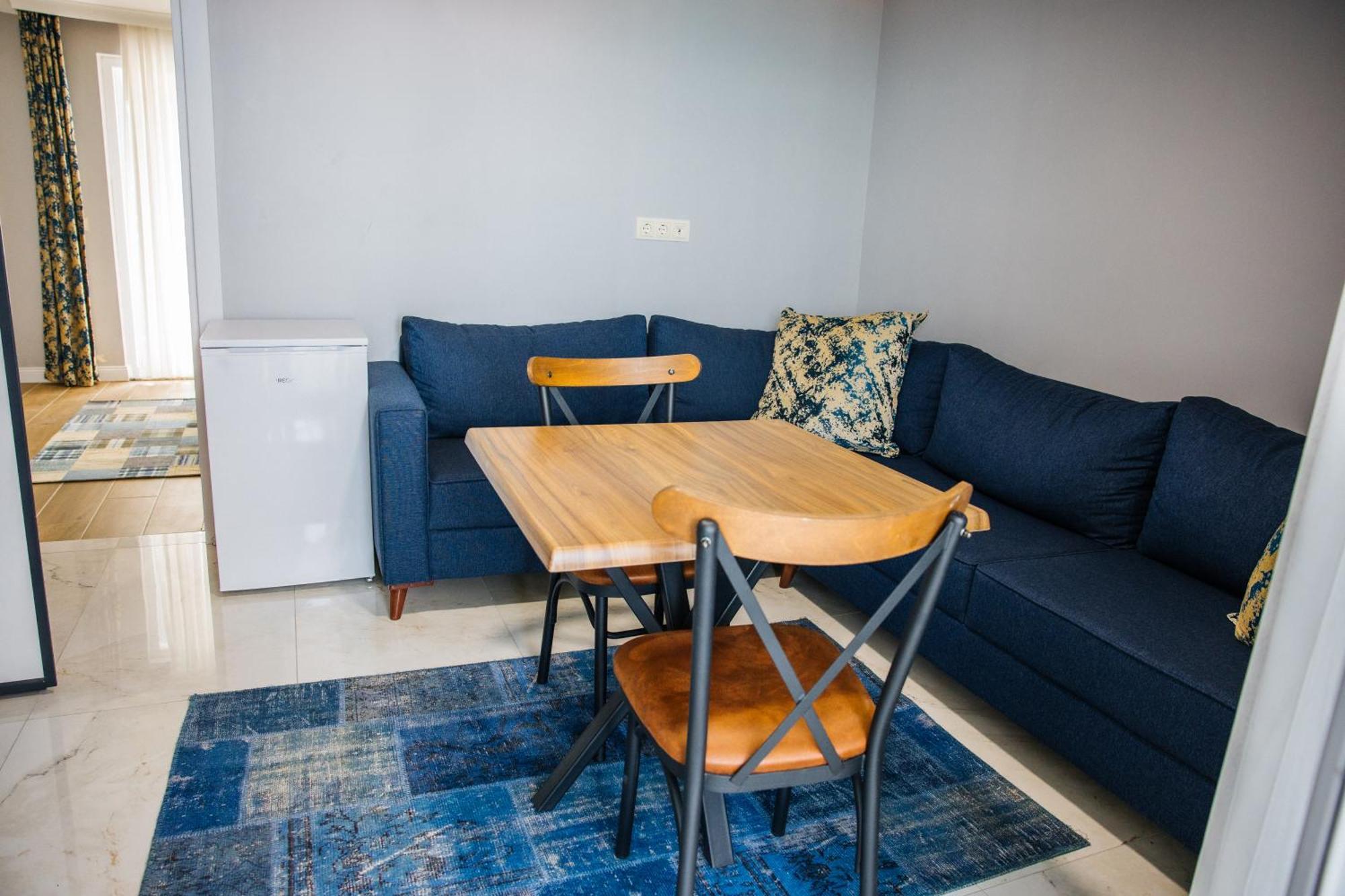 トラブゾン Metehan Suit Apartアパートホテル エクステリア 写真