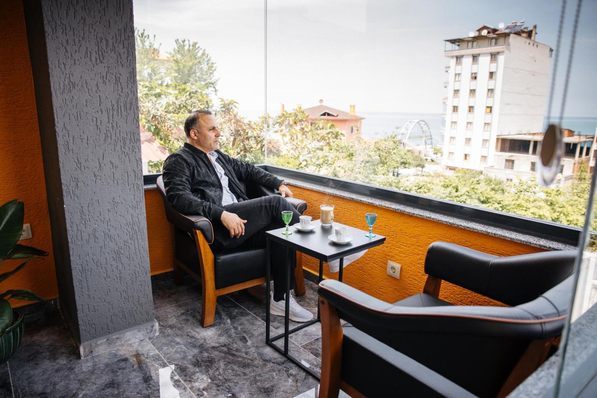 トラブゾン Metehan Suit Apartアパートホテル エクステリア 写真